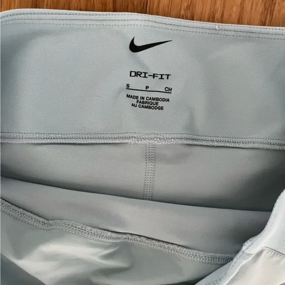 Nike Dri-fit athletic Skirt Gray size small - Picture 4 of 6